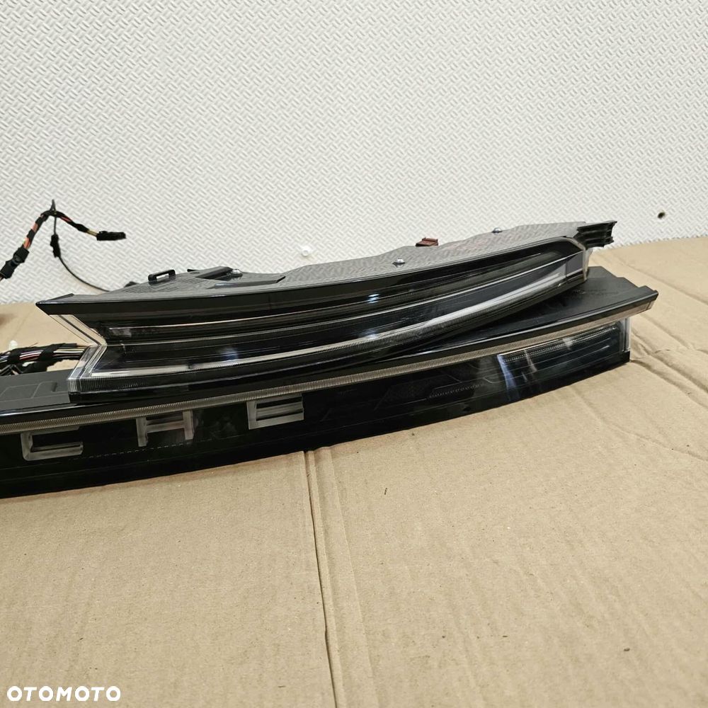 porsche taycan 9j1 lampa led blenda tył tylna lewa prawa eu - 10
