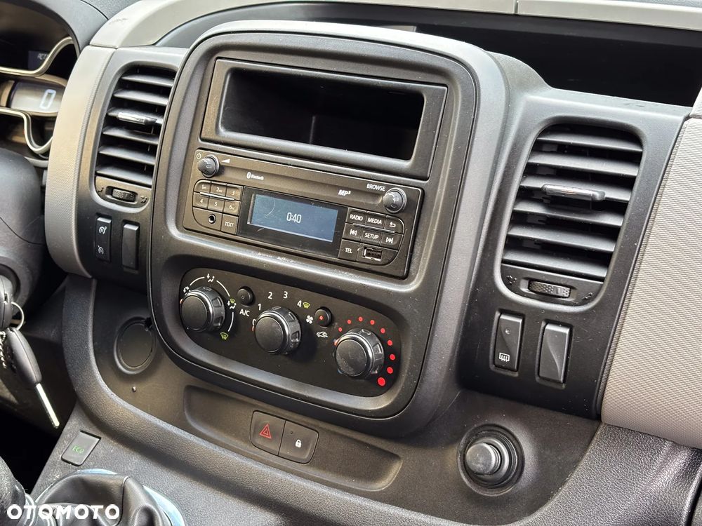 Renault Trafic - 17
