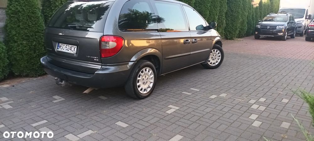 Chrysler Voyager - 8