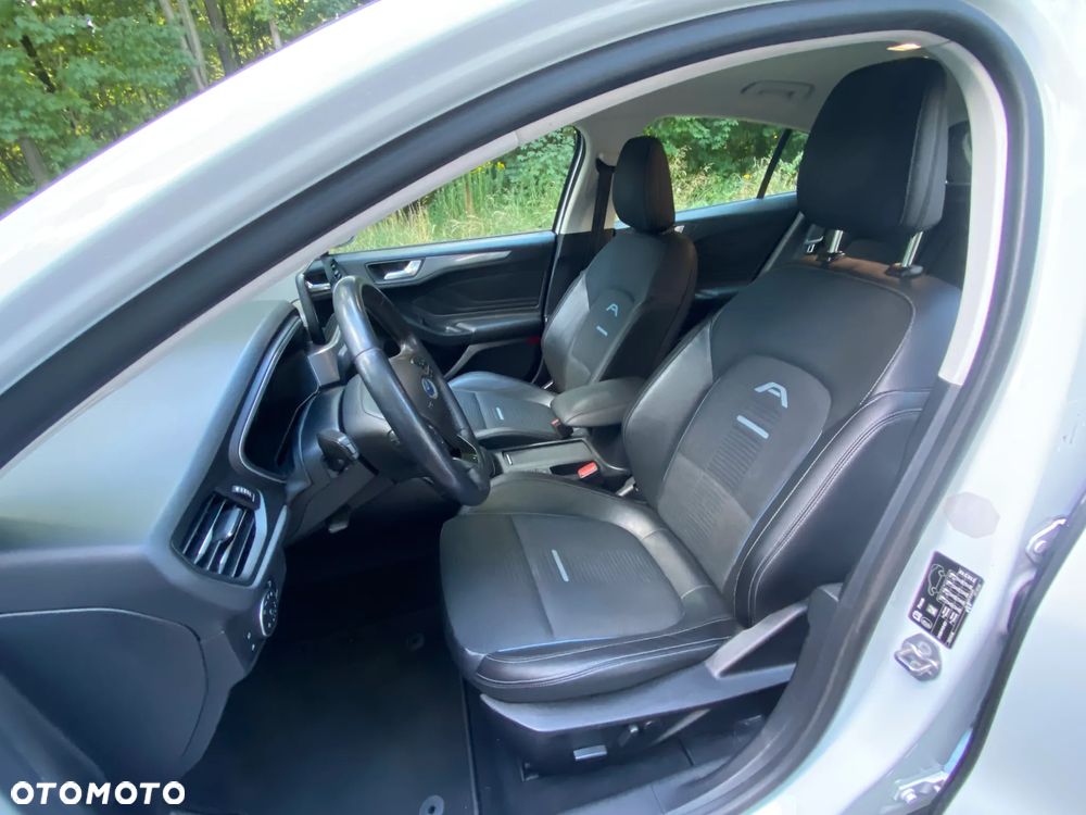 Ford Focus 1.5 EcoBoost Active - 6