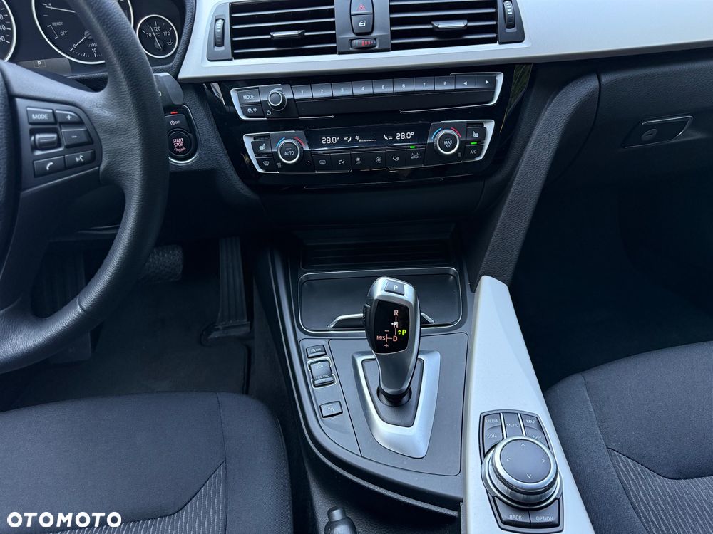 BMW Seria 3 318i Advantage - 7