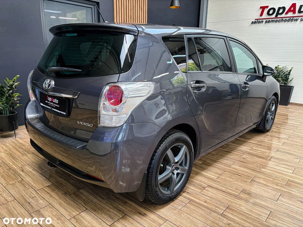 Toyota Verso - 8