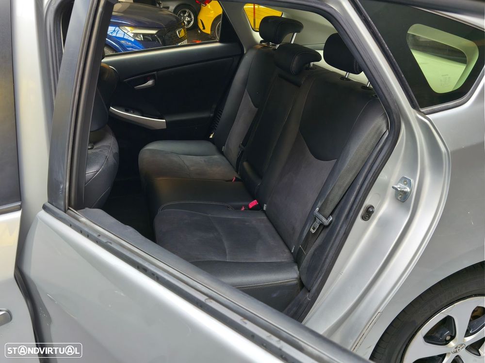 Toyota Prius 1.8 Plug-In Luxury+Pele - 20