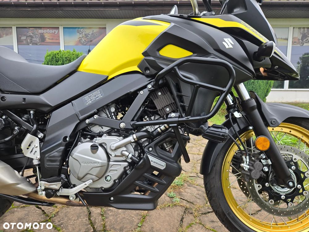 Suzuki V-STROM - 24