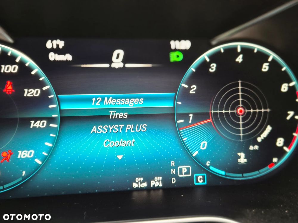 Mercedes-Benz GLC - 22