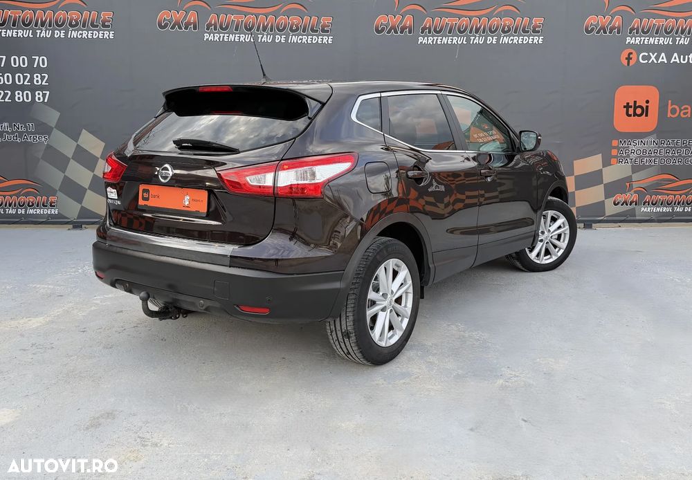 Nissan Qashqai 1.6 DCI Xtronic N-Connecta - 4