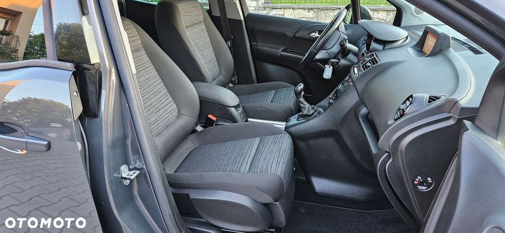 Opel Meriva 1.4 Design Edition - 18