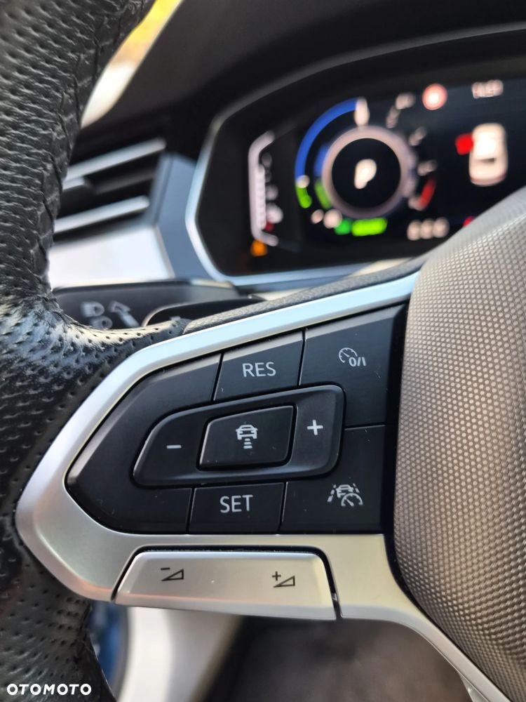Volkswagen Passat 1.4 TSI Plug-In-Hybrid GTE - 17