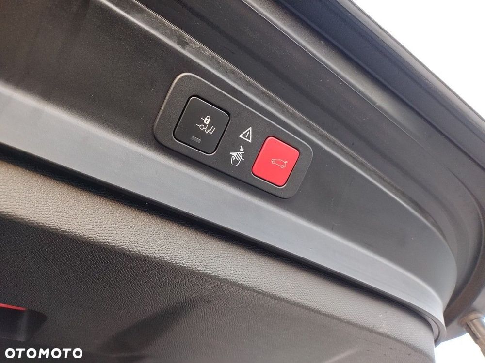 Peugeot 5008 - 22