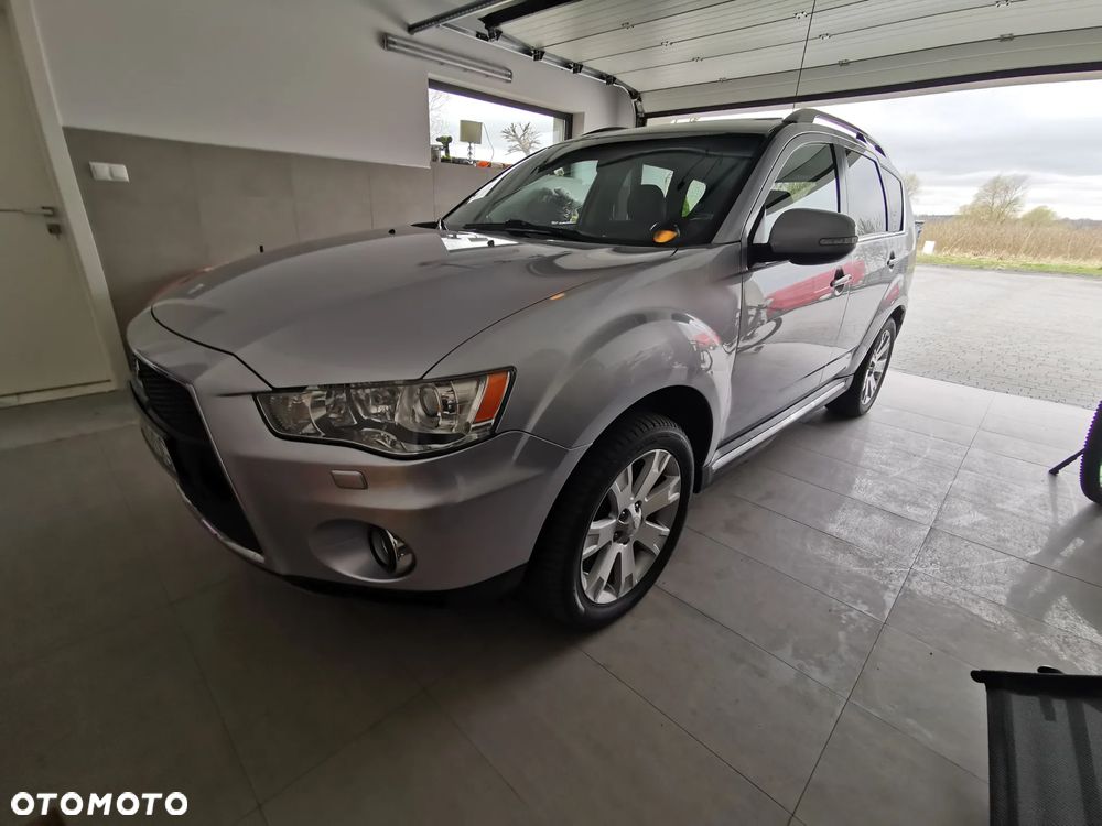 Mitsubishi Outlander 2.2 DI-D 4WD TC-SST Motion - 3