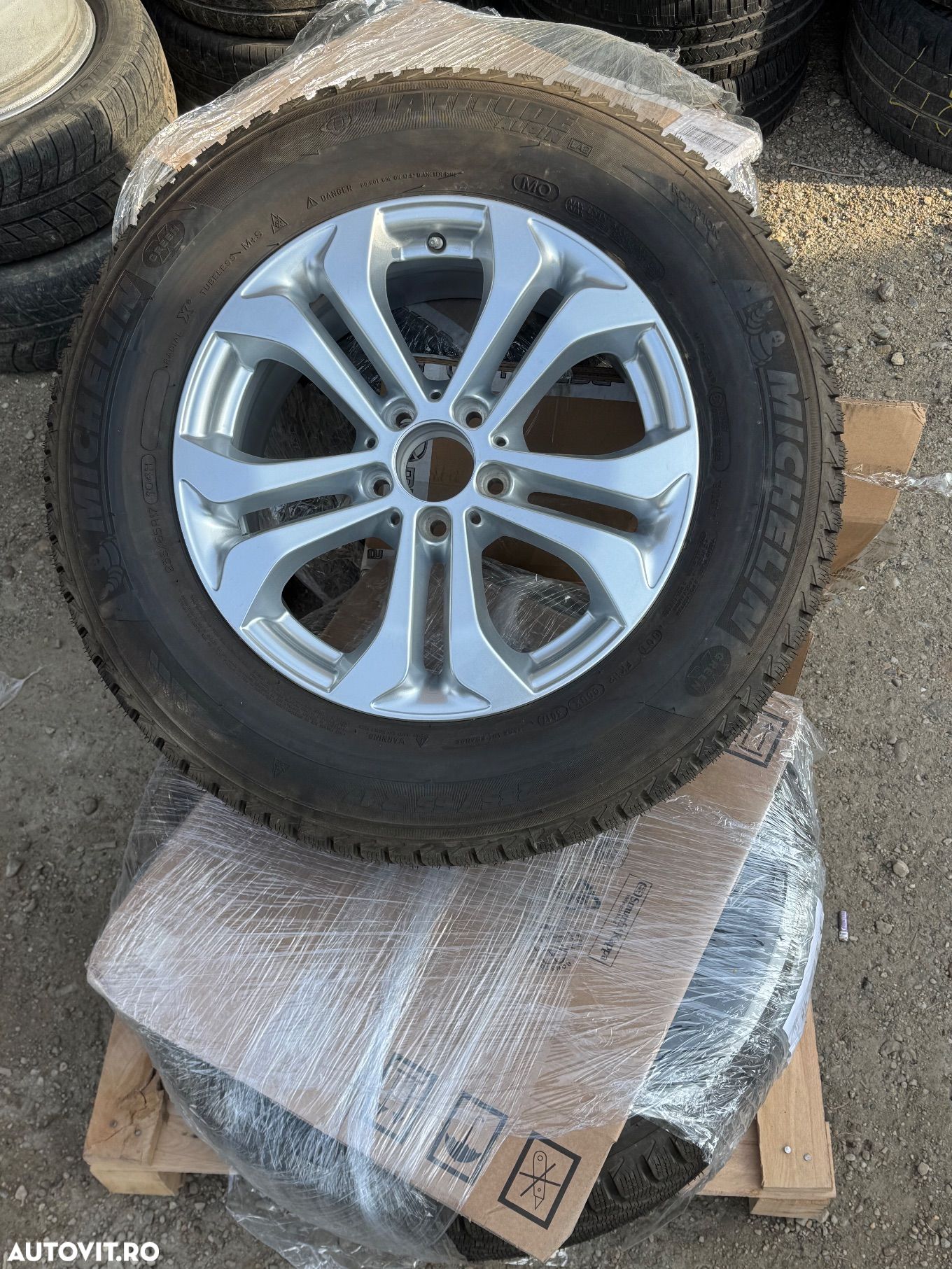 Vând jante originale Mercedes ML pe 17” cu anvelope noi de iarnă - 1