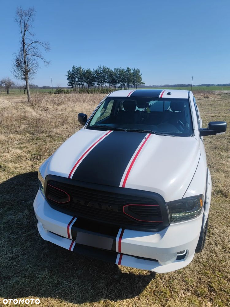 Dodge RAM 1500 5.7 4x4 - 6
