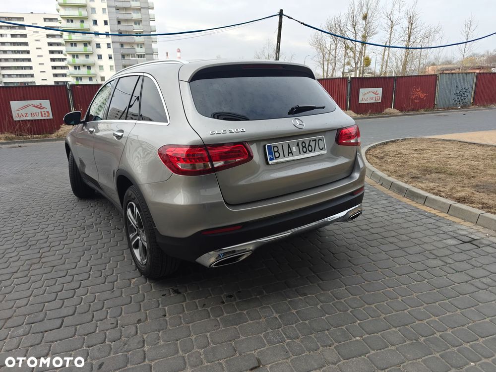 Mercedes-Benz GLC - 6