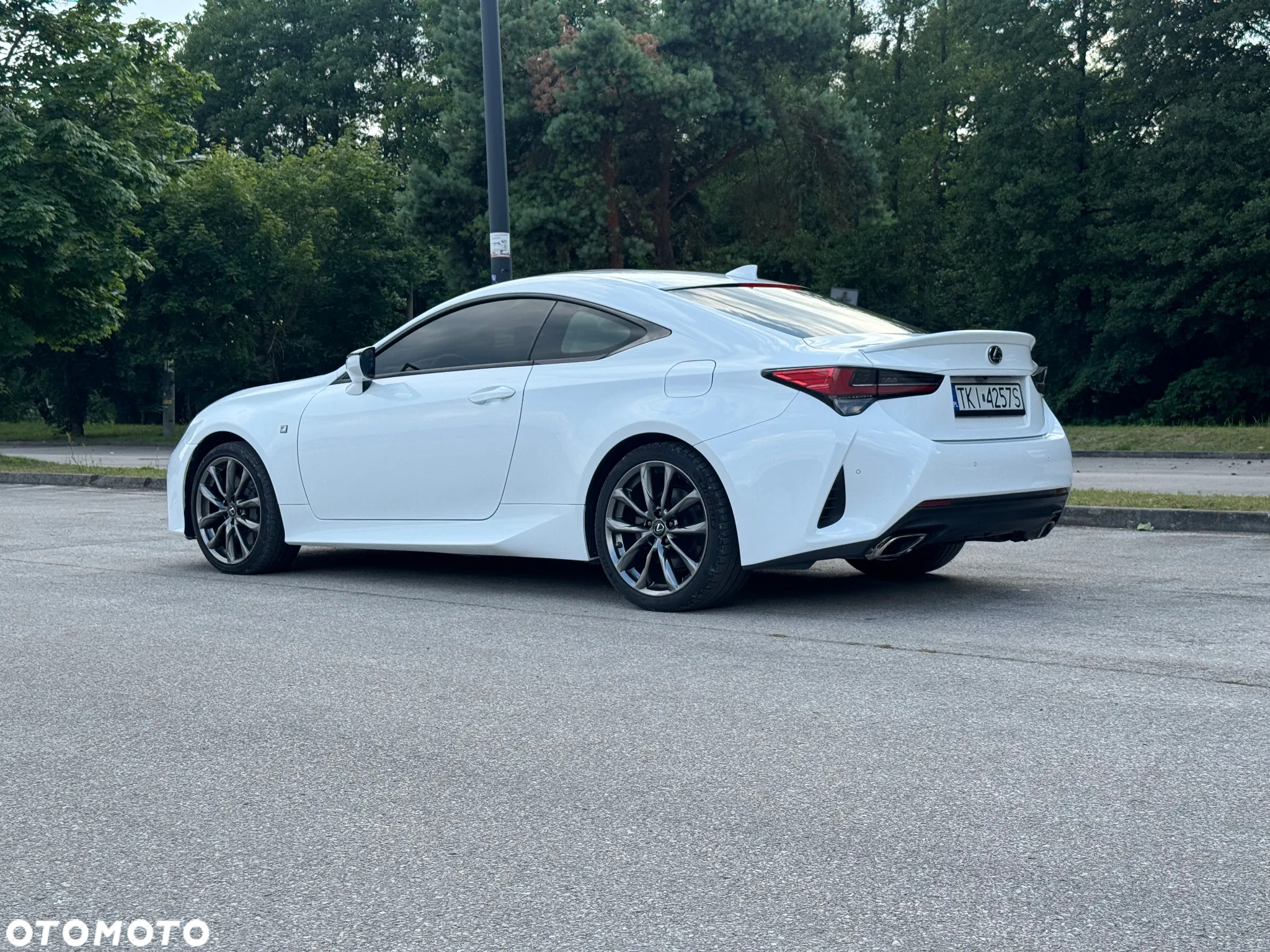 Lexus RC F Ultimate Edition - 8