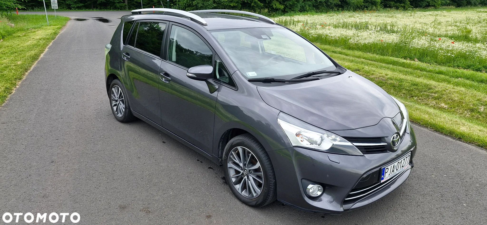 Toyota Verso 1.8 Premium 7os - 1