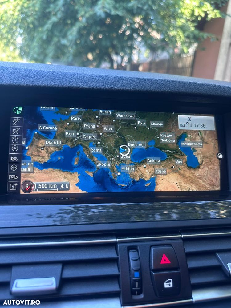 BMW Seria 5 520d AT - 37