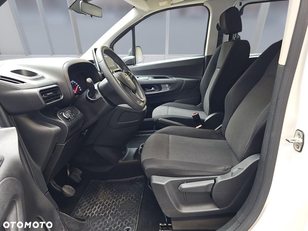 Opel Combo 1.5 DT Edition 102KM - 13