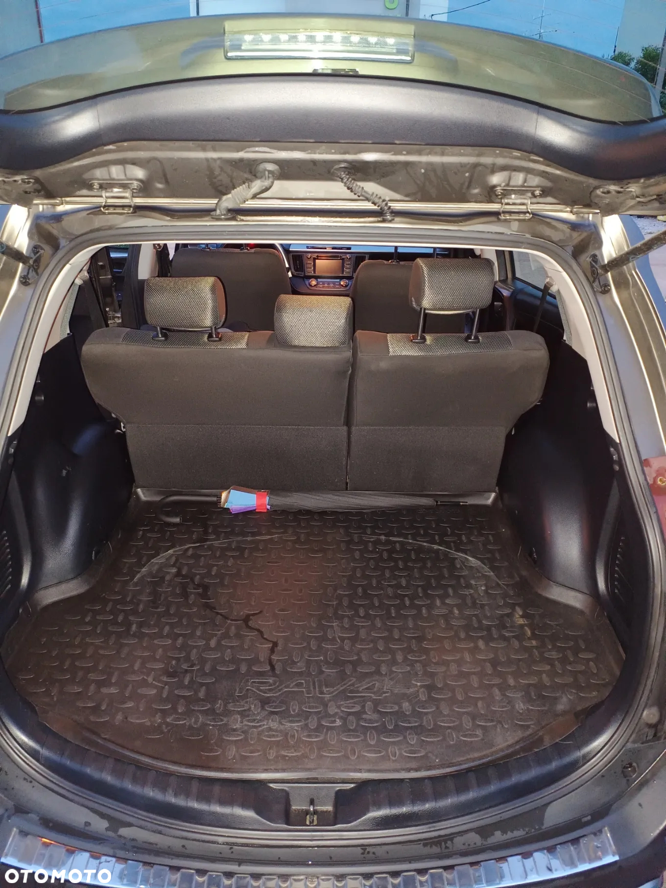 Toyota RAV4 2.0 D-4D Premium 4x2 - 10