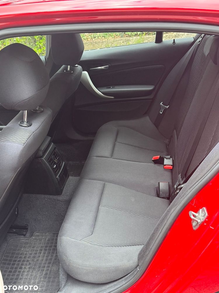 BMW Seria 1 116i - 5