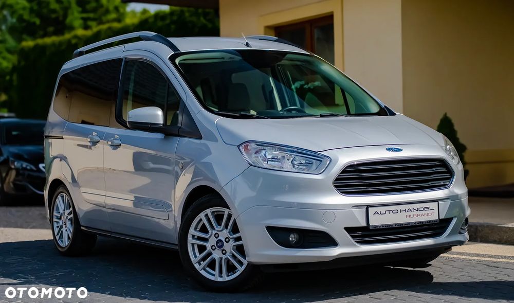 Ford Tourneo Courier 1.5 TDCi S&S Ambiente - 3