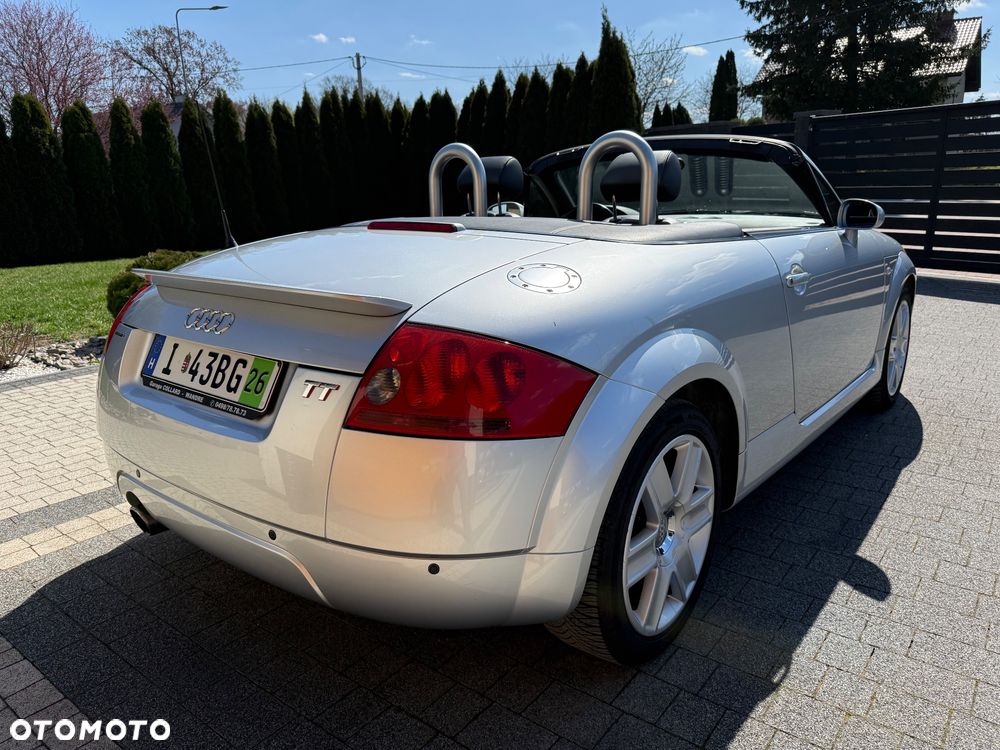 Audi TT Roadster 1.8 T quattro - 12