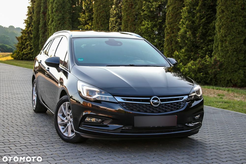 Opel Astra V 1.6 CDTI Dynamic S&S - 2