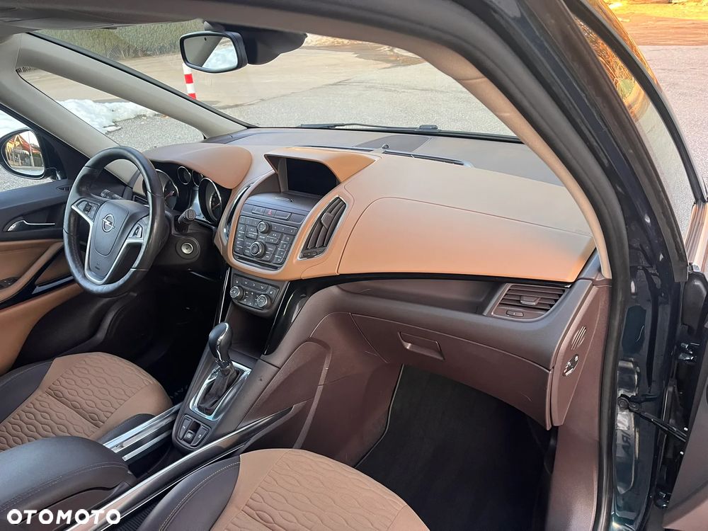 Opel Zafira Tourer 2.0 CDTI Automatik Edition - 20