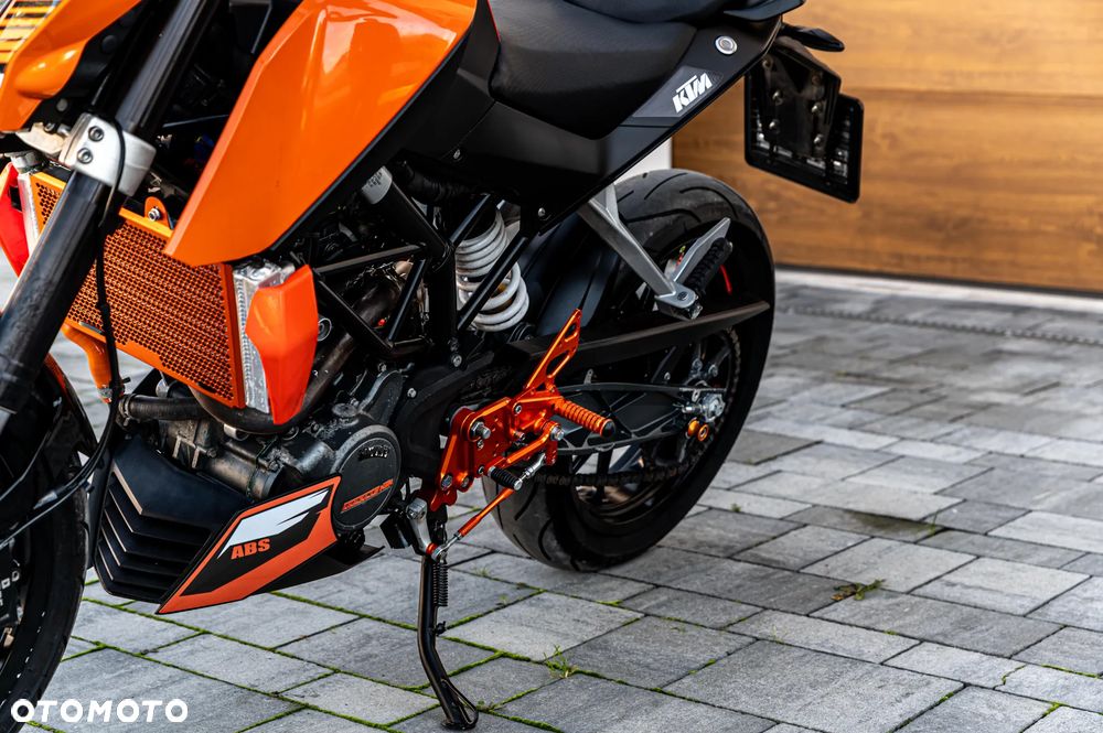 KTM Duke 125 - 26