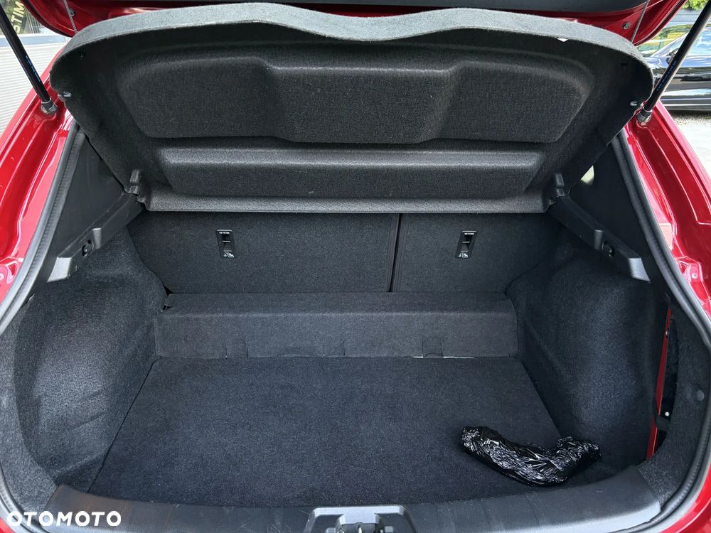 Nissan Qashqai 1.3 DIG-T N-Connecta - 32
