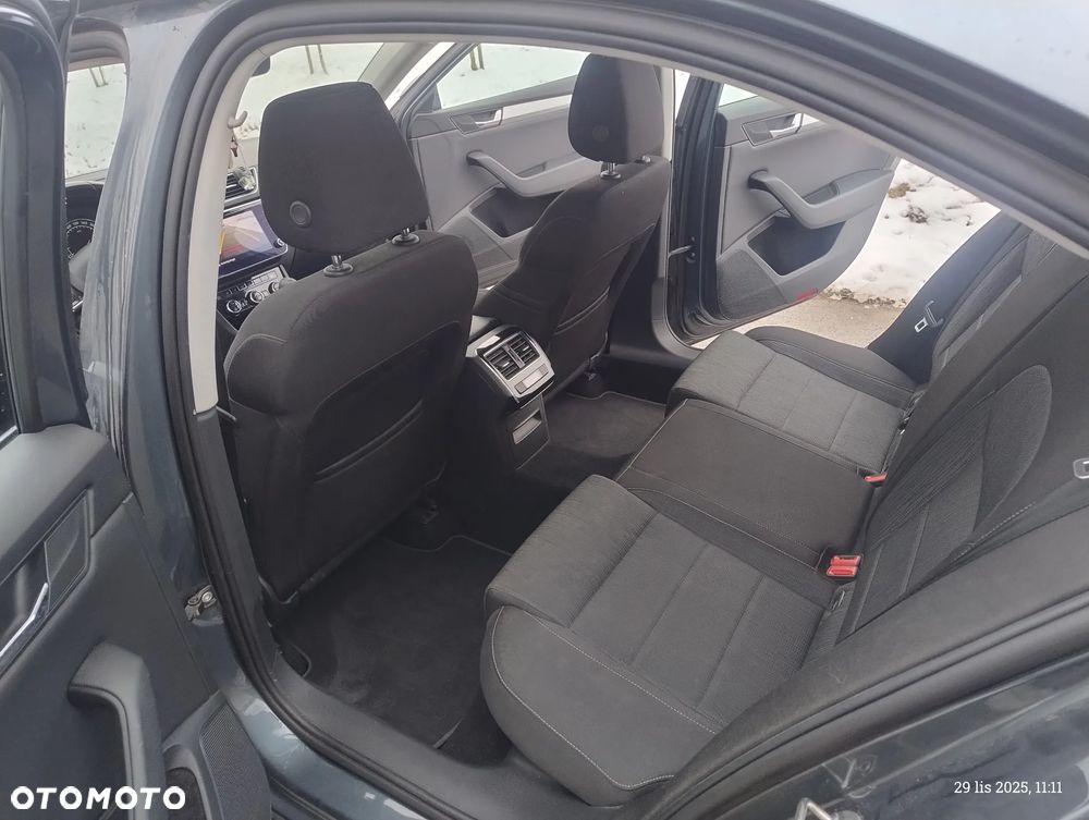 Skoda Superb 2.0 TDI Ambition - 14