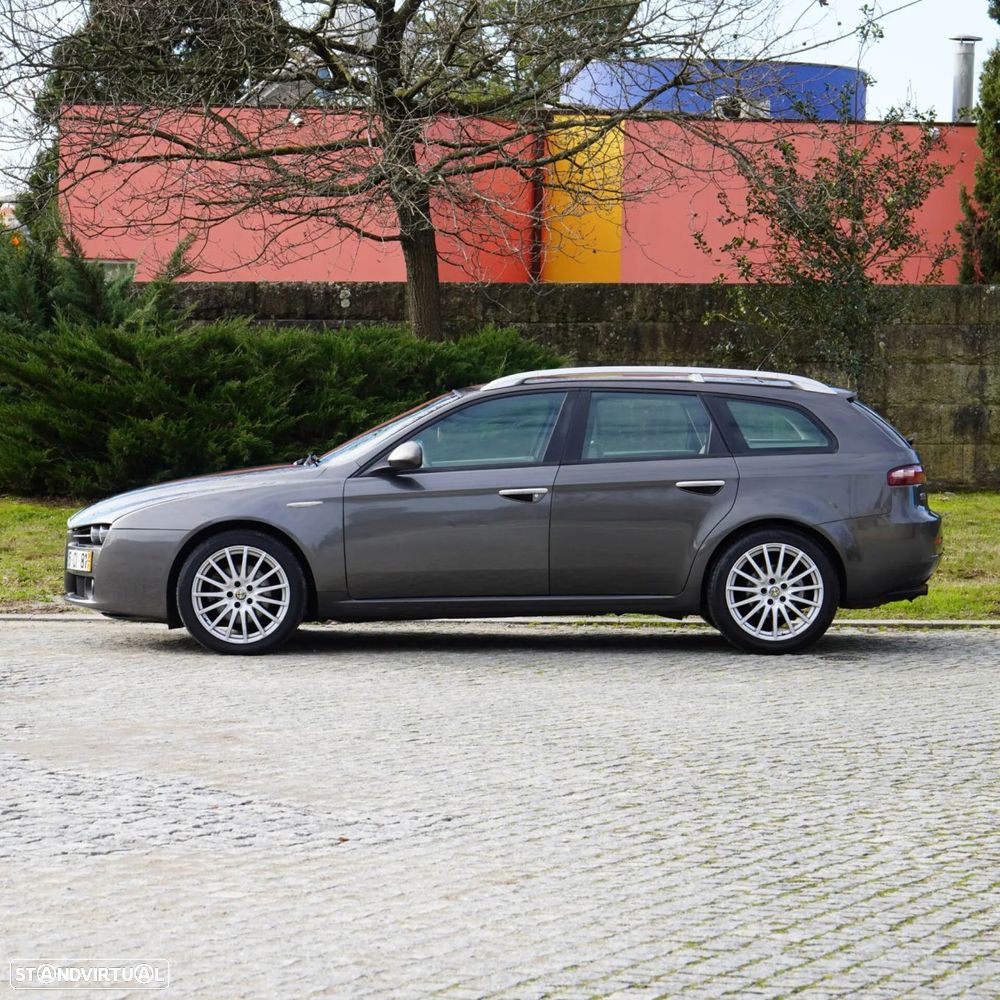 Alfa Romeo 159 Sportwagon 1.9 JTDm 16V Sportiva - 6