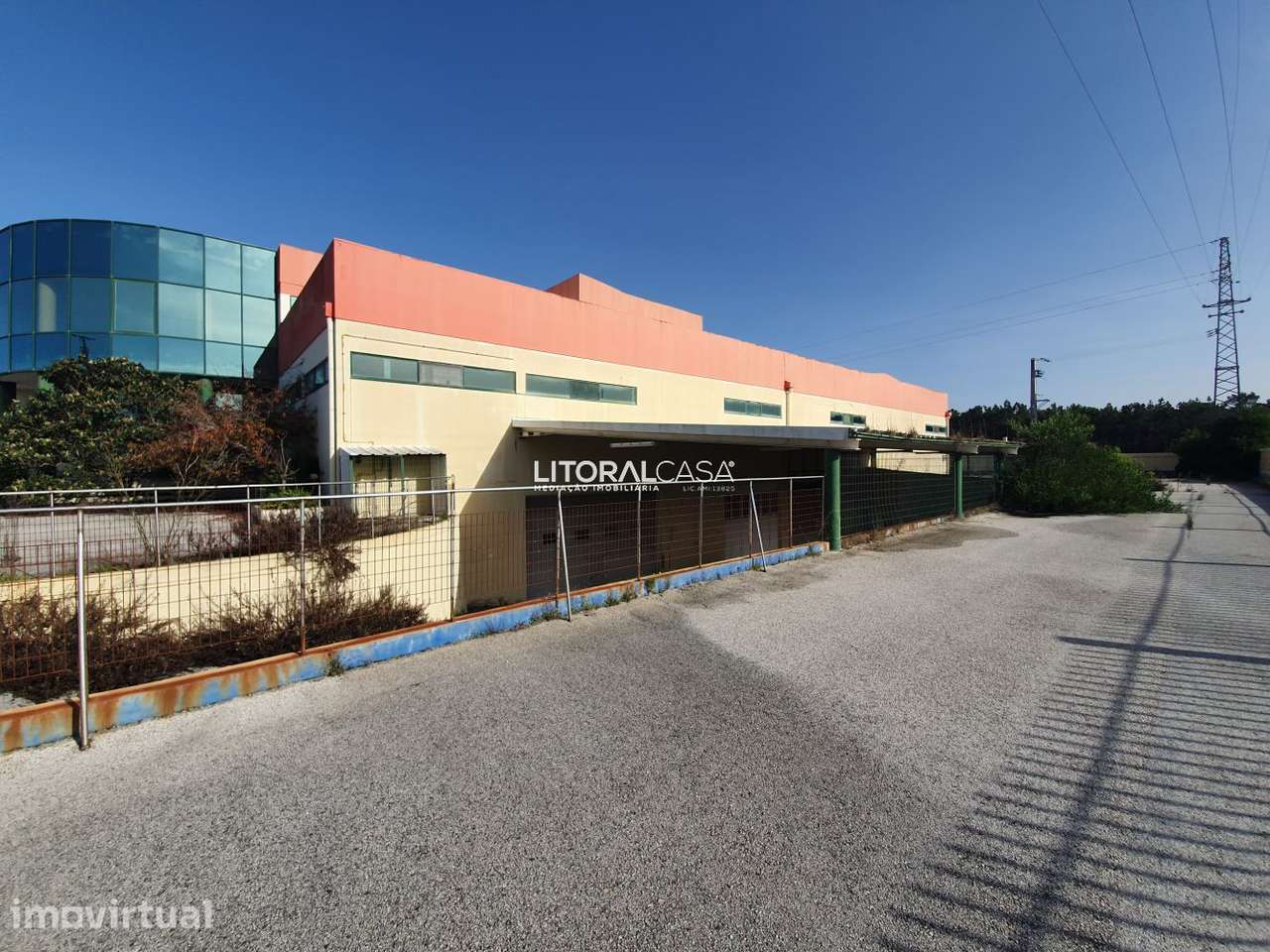 Armazém com 3.154 m2 - ZI Mota - Grande imagem: 2/33