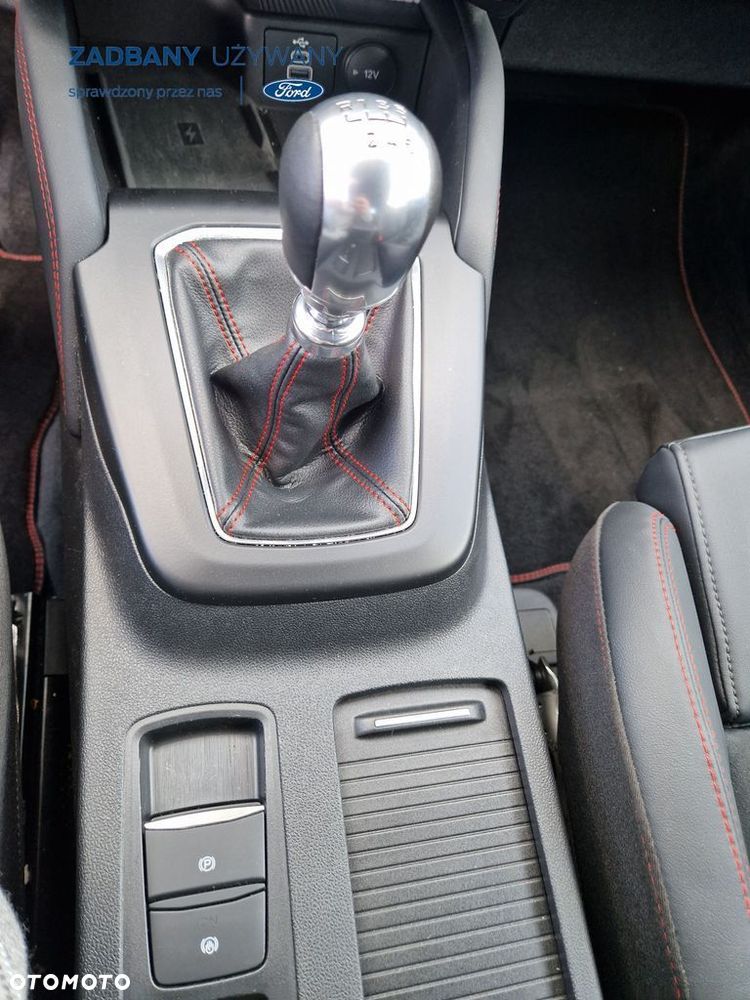 Ford Kuga - 15