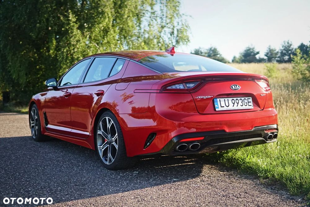 Kia Stinger - 8