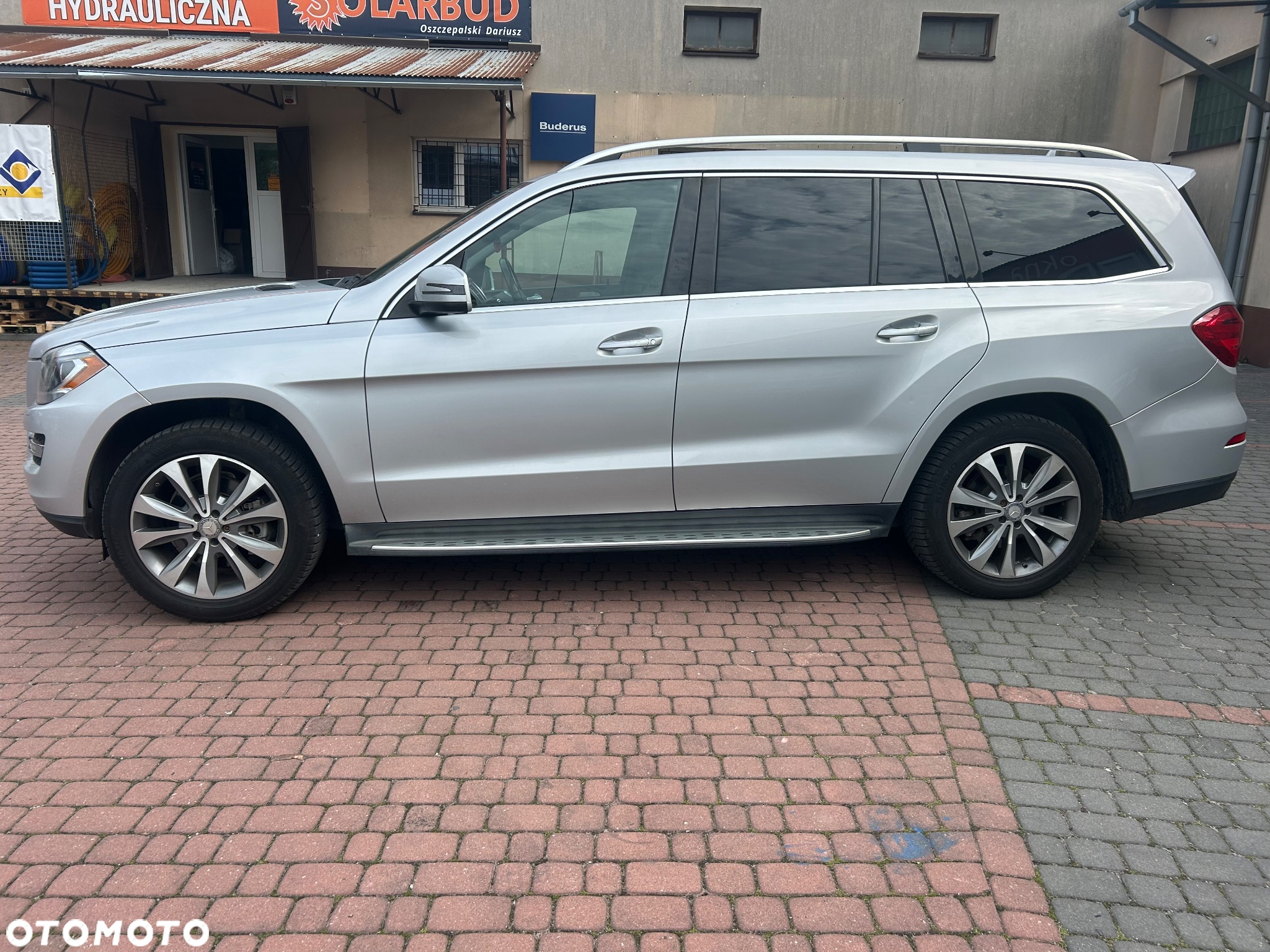 Mercedes-Benz GL 400 4Matic 7G-TRONIC - 2
