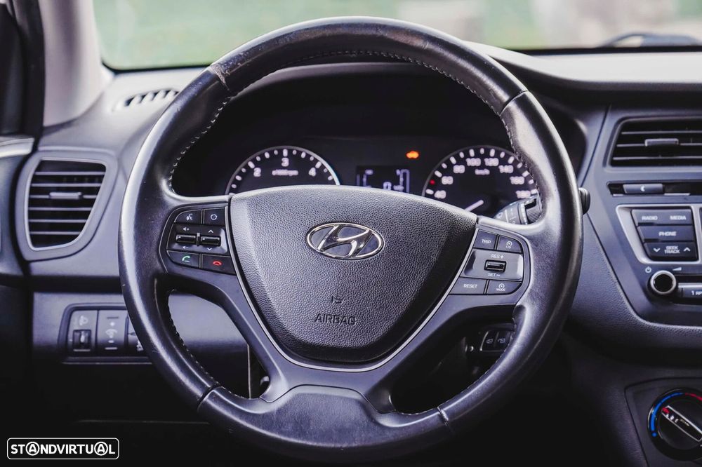 Hyundai i20 - 8