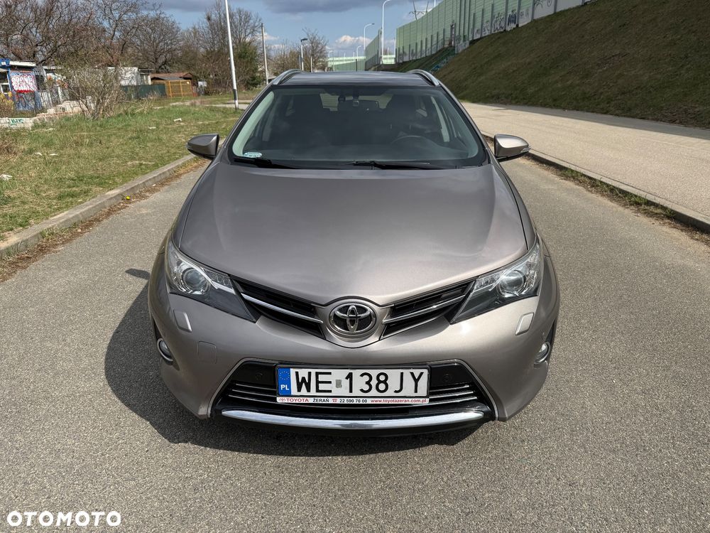 Toyota Auris 1.6 Prestige - 3