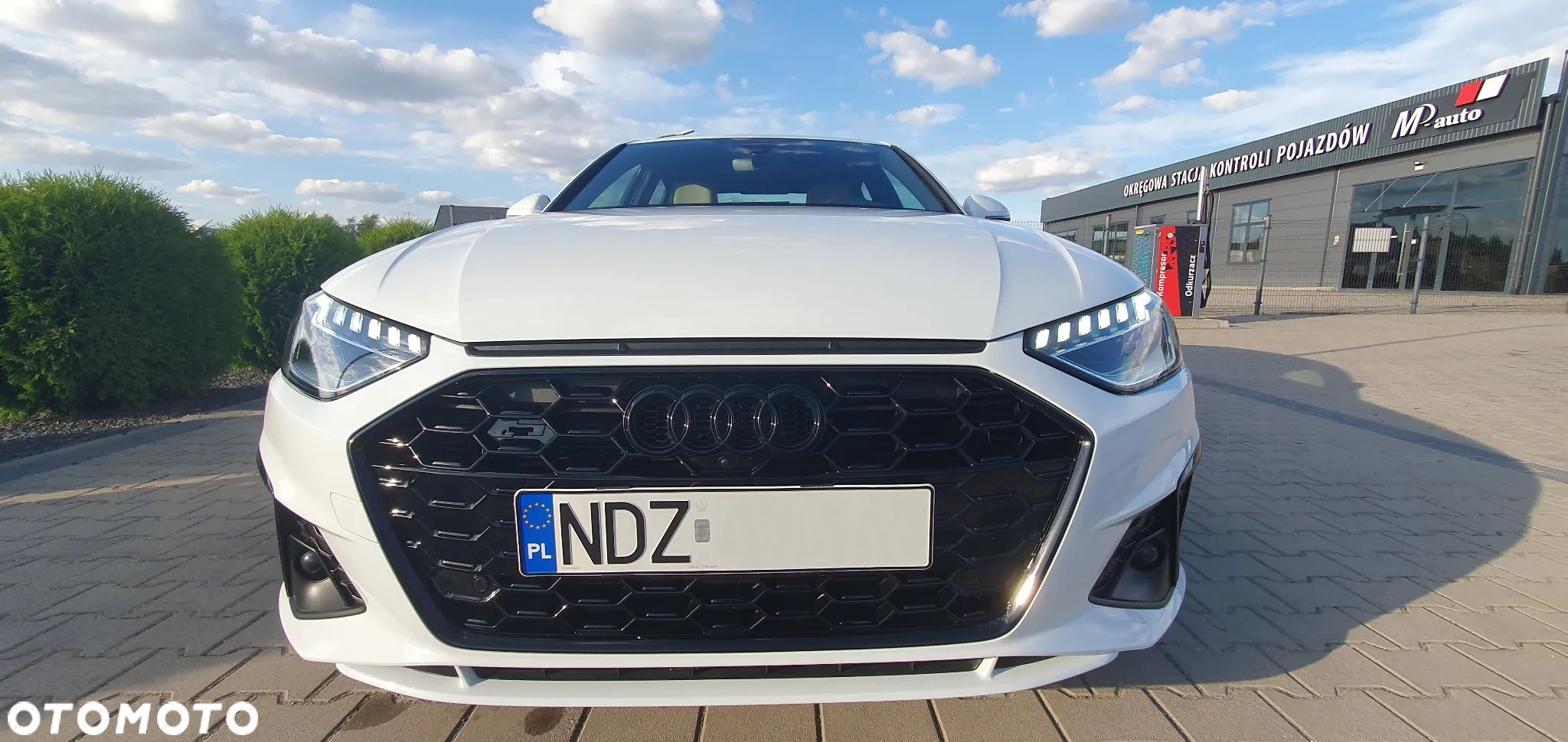 Audi A4 - 1