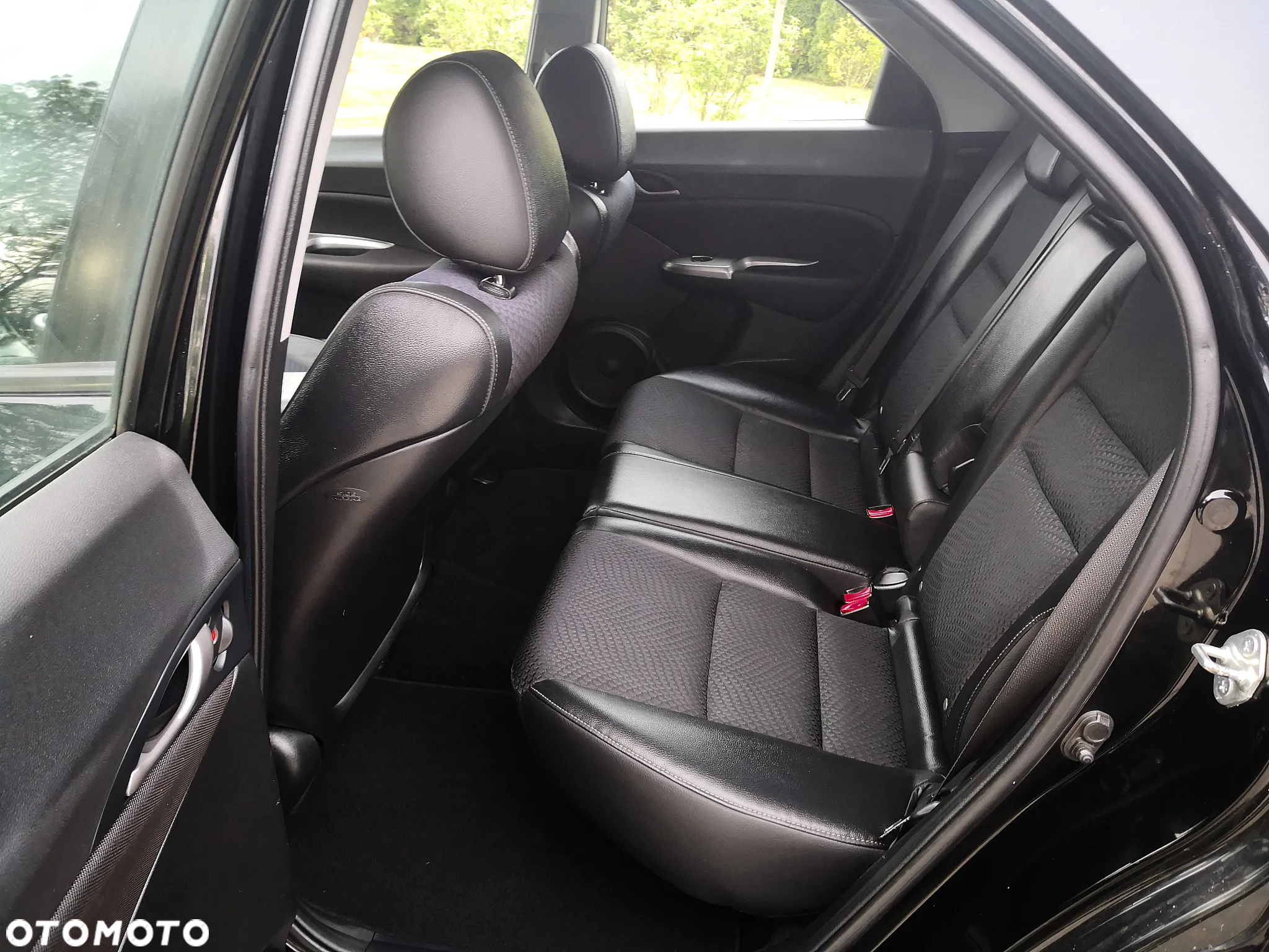 Honda Civic 1.8i-VTEC Sport - 11