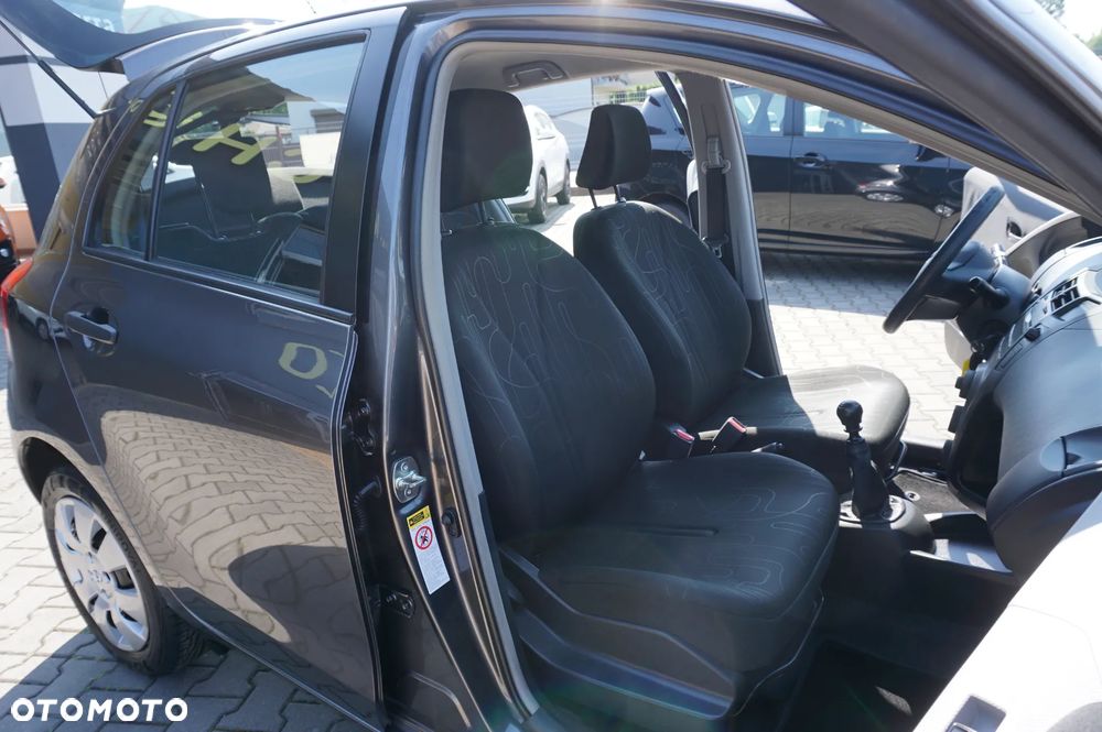 Toyota Yaris 1.33 VVT-i Cool - 28