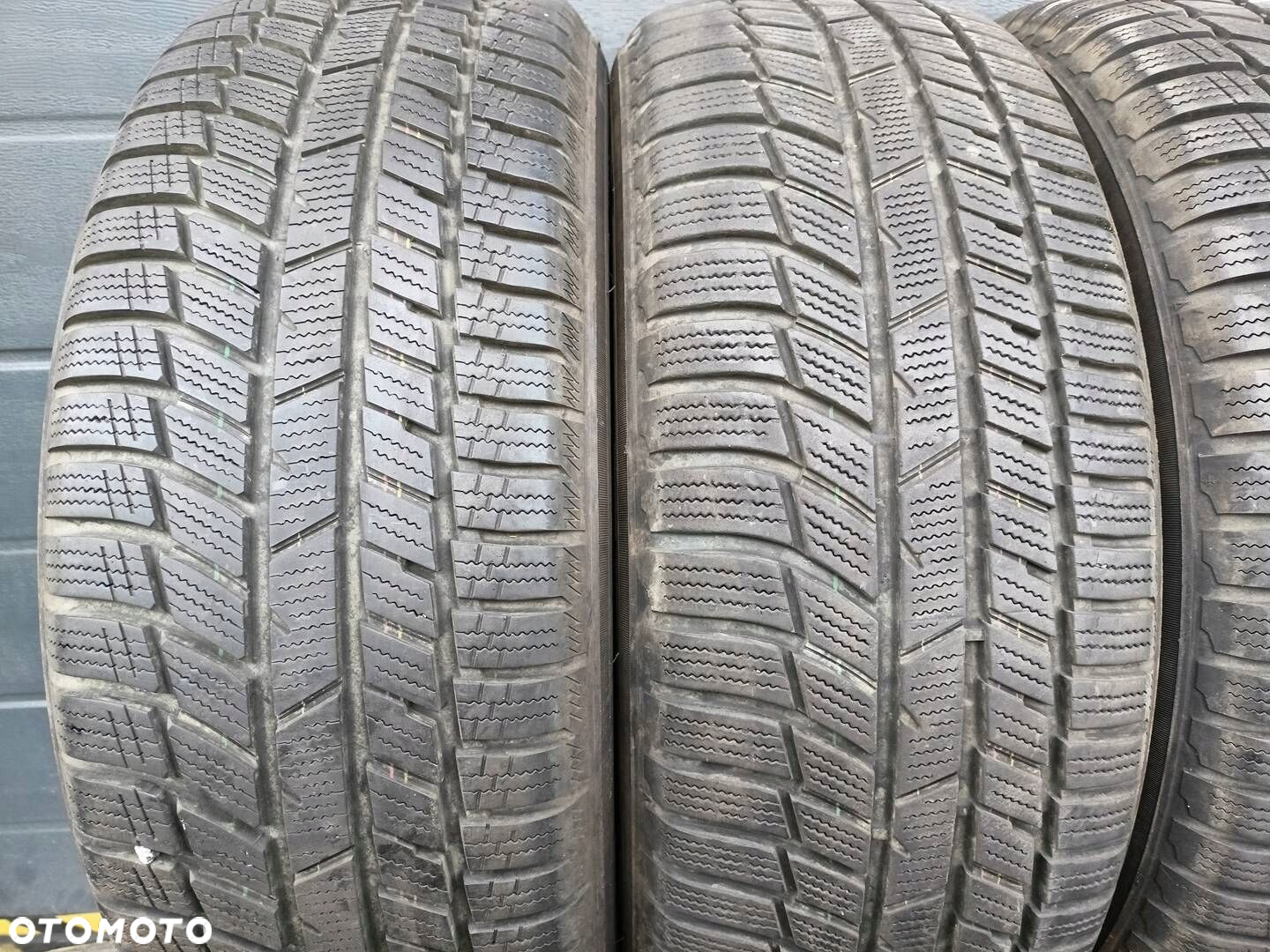 235/55R19 Toyo Snowprox S954 SUV komplet opon zima 7,7mm - 2