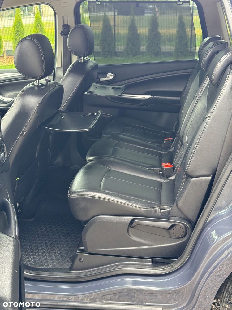 Ford S-Max 2.0 TDCi DPF Titanium - 22