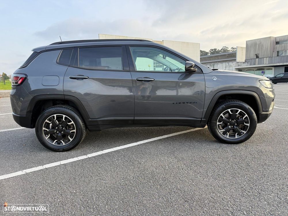 Jeep Compass 1.3 TG Trailhawk - 3