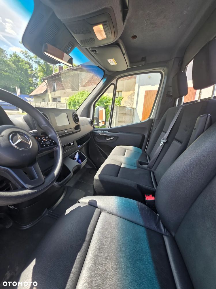 Mercedes-Benz Sprinter - 18