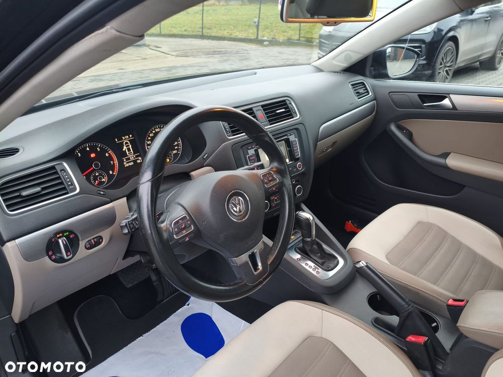 Volkswagen Jetta 1.4 TSI DSG Comfortline - 9