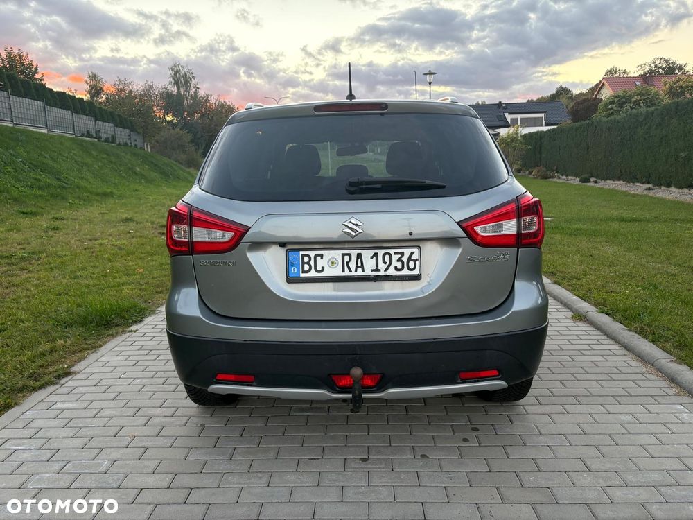 Suzuki S-Cross - 25