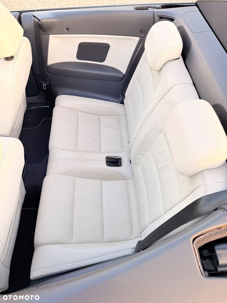 Volkswagen Golf Cabrio - 13