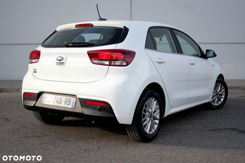 Kia Rio 1.2 M - 9