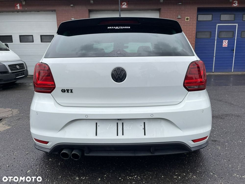 Volkswagen Polo - 24