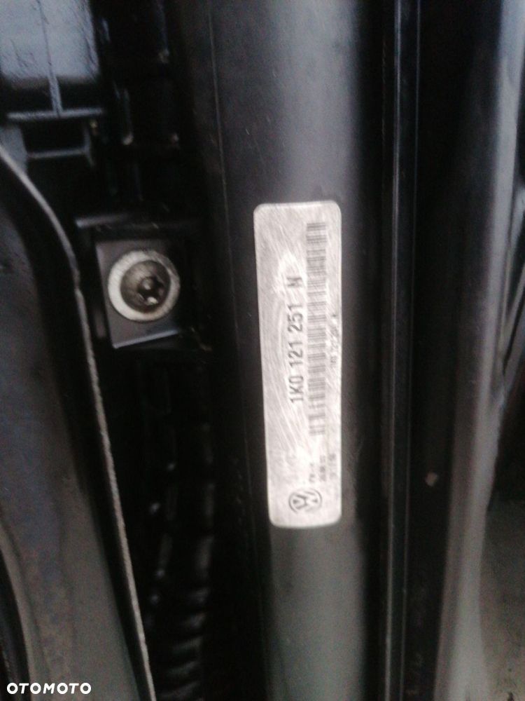 PAS PRZEDNI BELKA CHŁODNICE VW TOURAN I 2.0 TDI 1K0121251N - 3